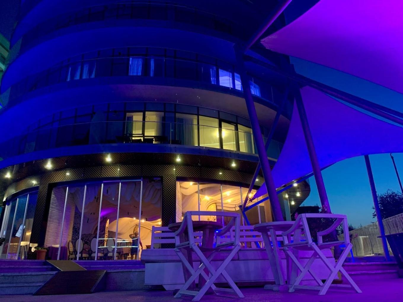 Star Light White Tower * Mamaia